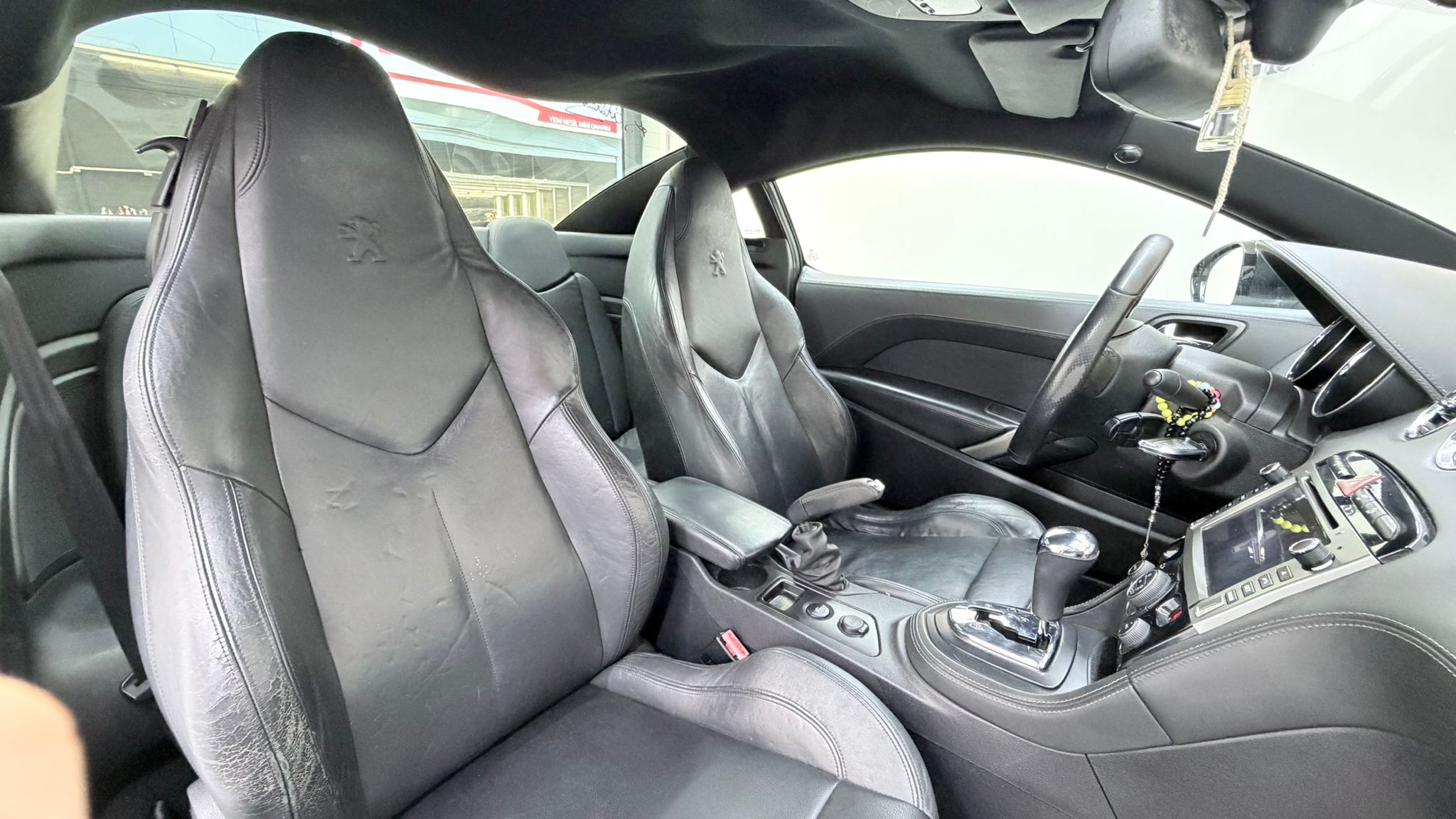 PEUGEOT RCZ 9